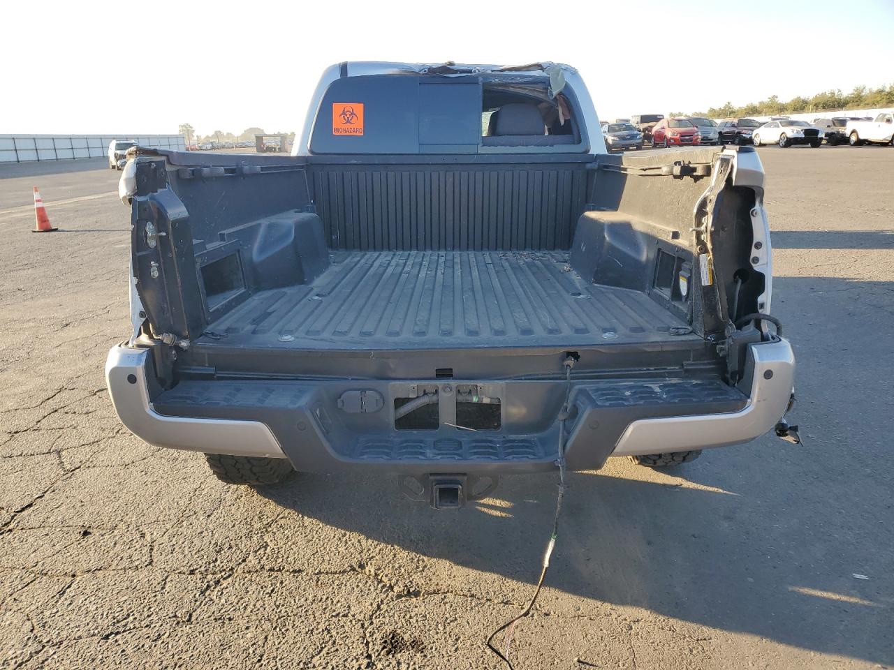 VIN 3TMDZ5BN1JM042737 2018 TOYOTA TACOMA no.6