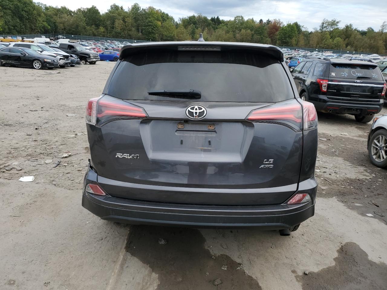 2018 Toyota Rav4 Le VIN: JTMBFREV1JJ743956 Lot: 73783344