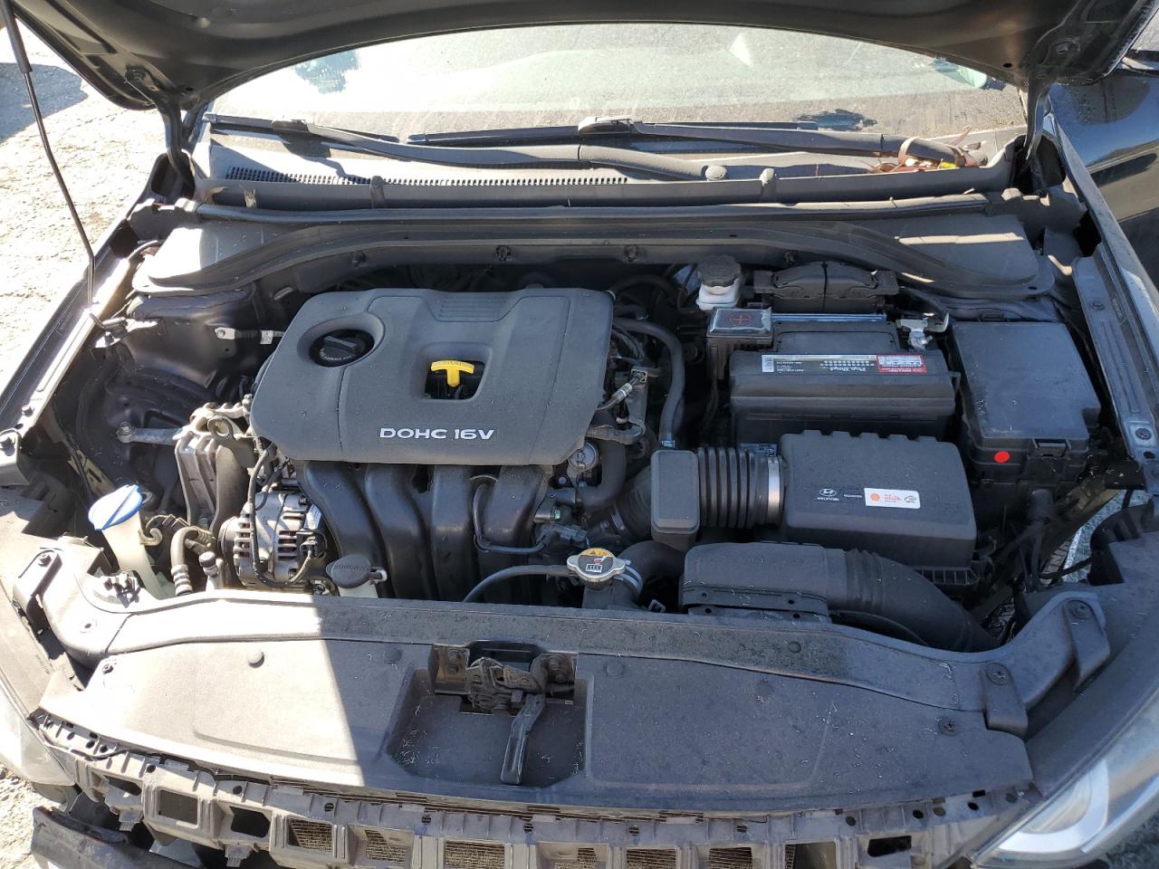 2018 Hyundai Elantra - Image 11