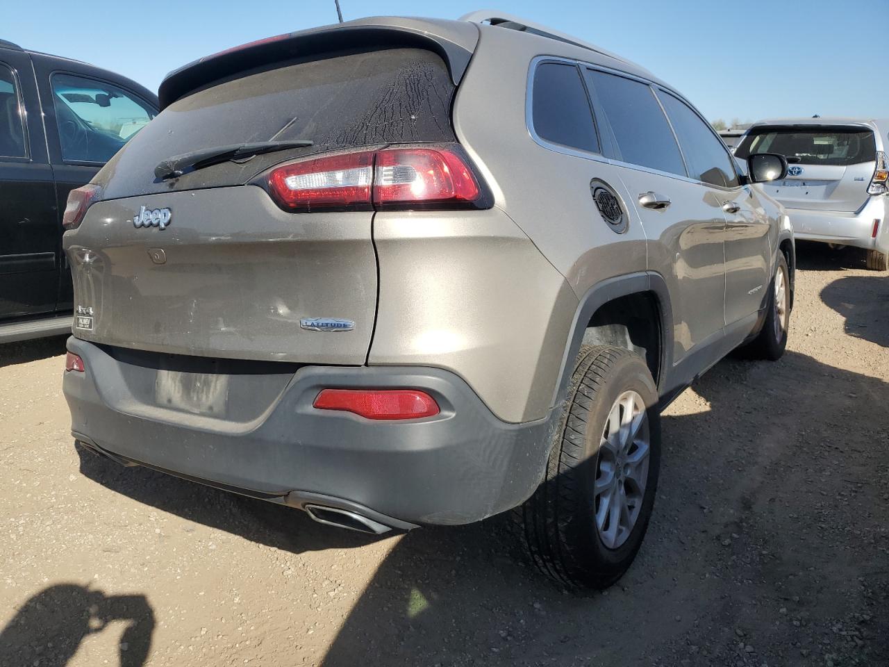 2017 Jeep Grand Cherokee - Image 3