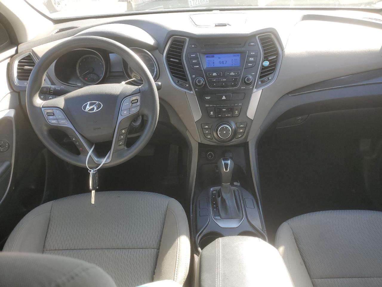 2014 Hyundai Santa Fe - Image 8