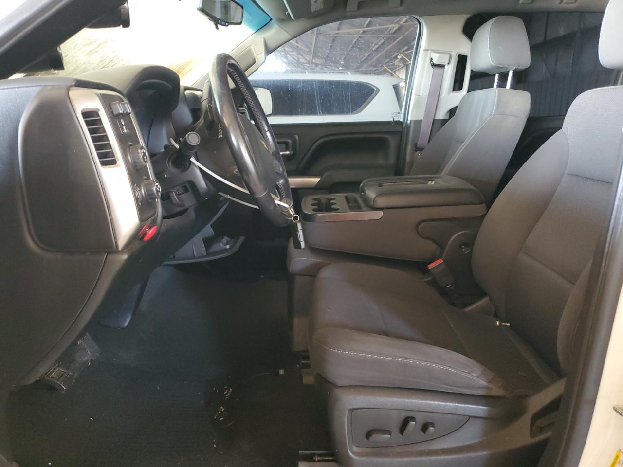 2017 Chevrolet Silverado - Image 7