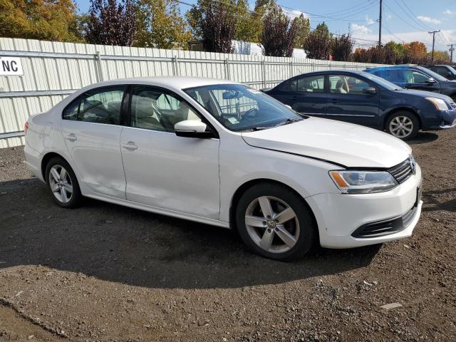  VOLKSWAGEN JETTA 2013 Білий