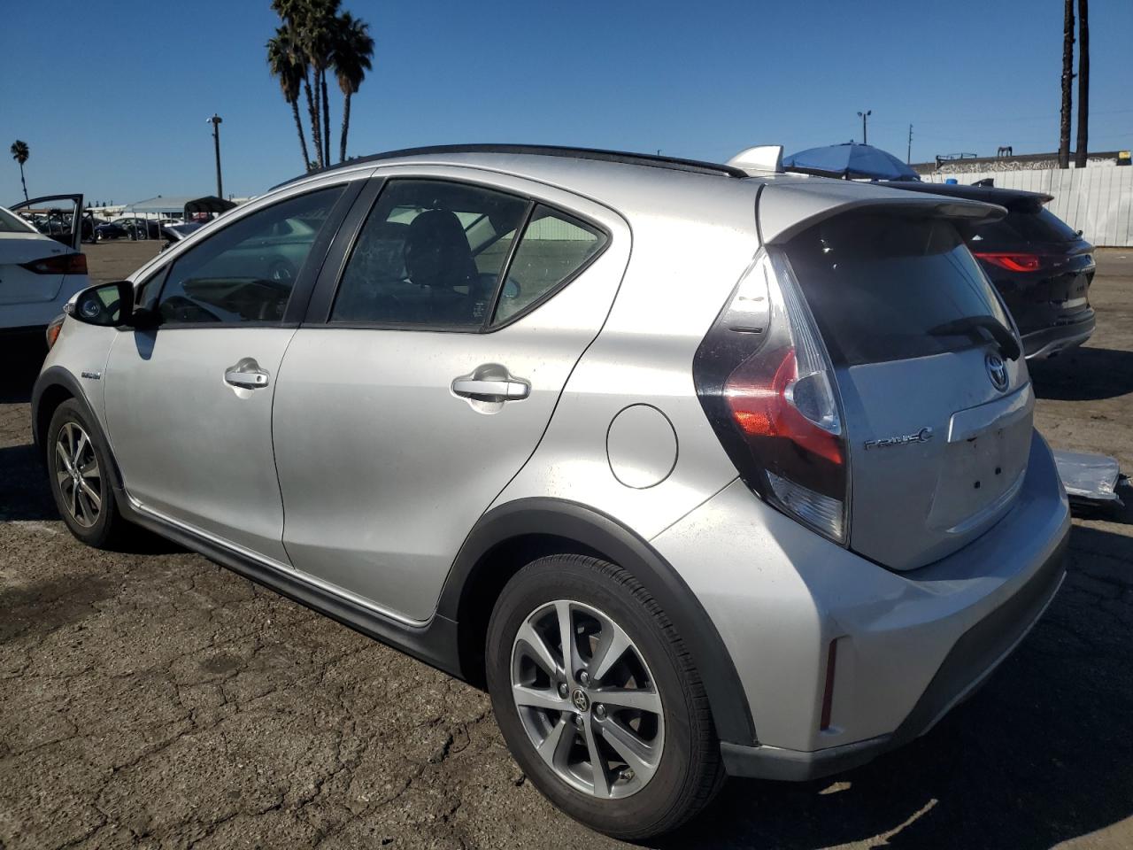 2018 Toyota Prius - Image 2