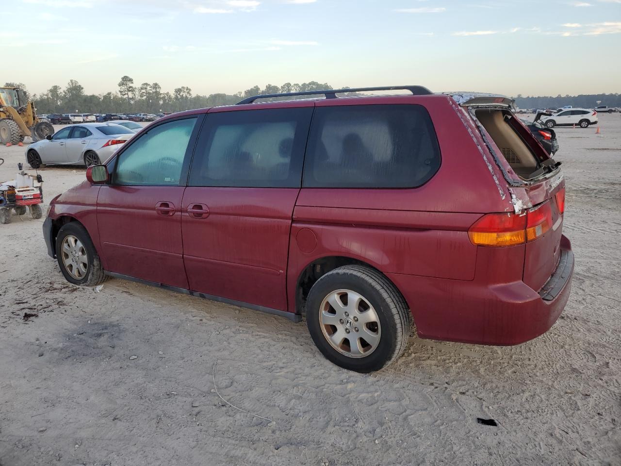 2004 Honda Odyssey - Image 2