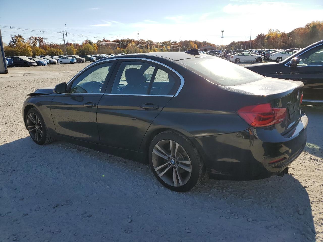 VIN WBA8D9C33HA004905 2017 BMW 3 SERIES no.2