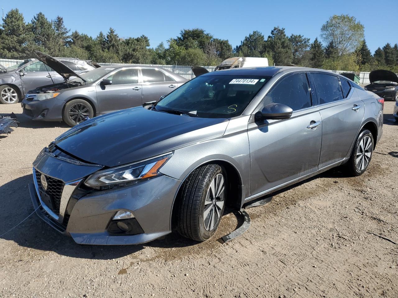 2019 Nissan Altima - Image 1