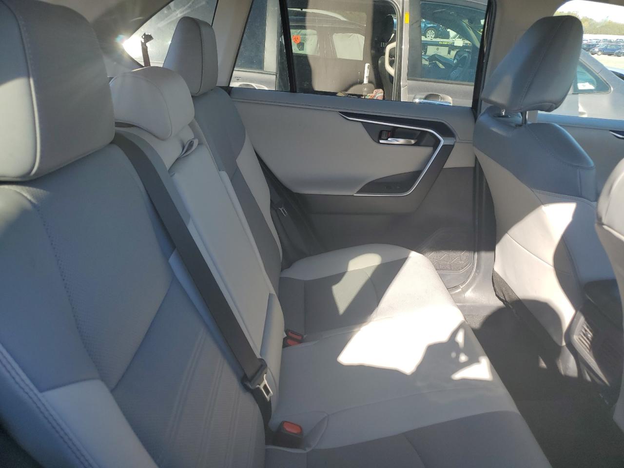2021 Toyota RAV 4 - Image 11