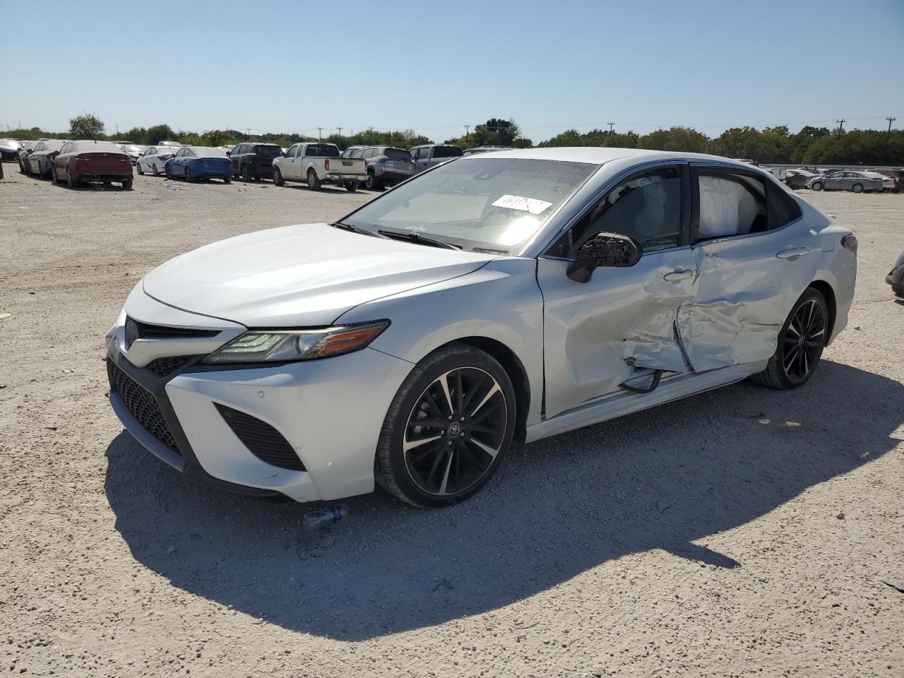 2018 TOYOTA CAMRY