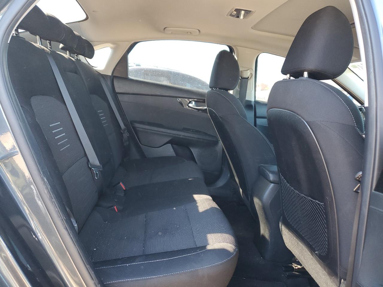 2019 Kia Forte - Image 10