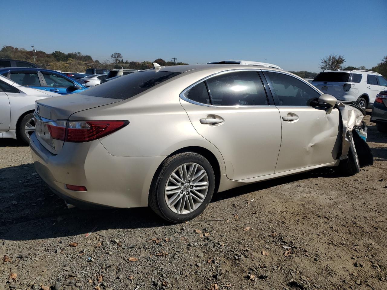 2013 Lexus ES - Image 3