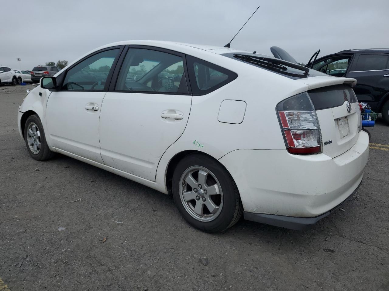 2005 Toyota Prius - Image 2