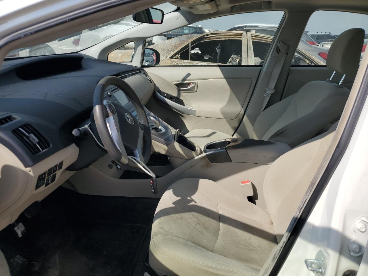 2015 Toyota Prius - Image 7