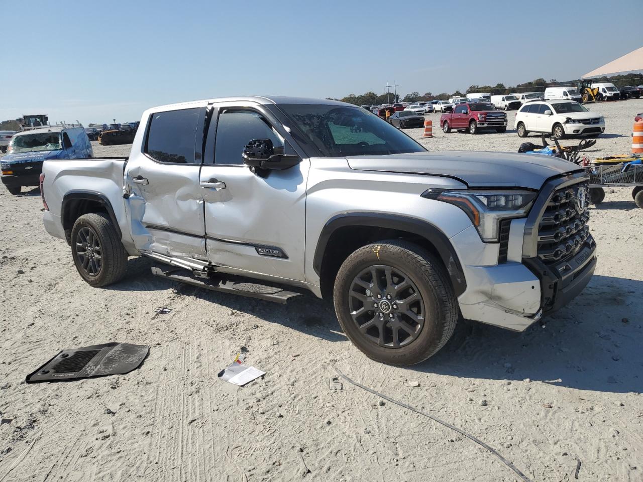 2023 Toyota Tundra - Image 4