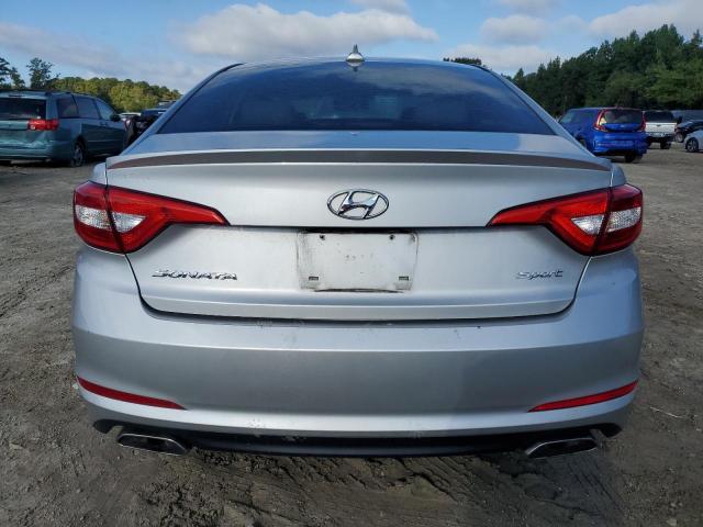  HYUNDAI SONATA 2015 Серебристый