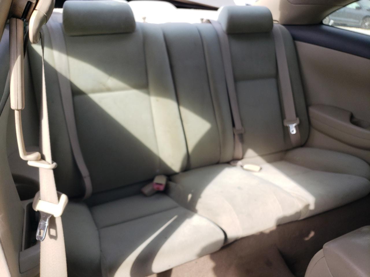 2005 Toyota Camry Solara - Image 10
