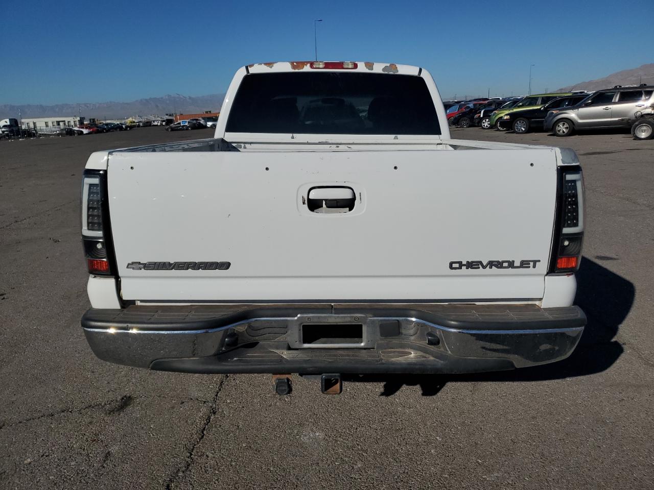 2002 Chevrolet Silverado C1500 VIN: 2GCEC19T321172966 Lot: 76551144