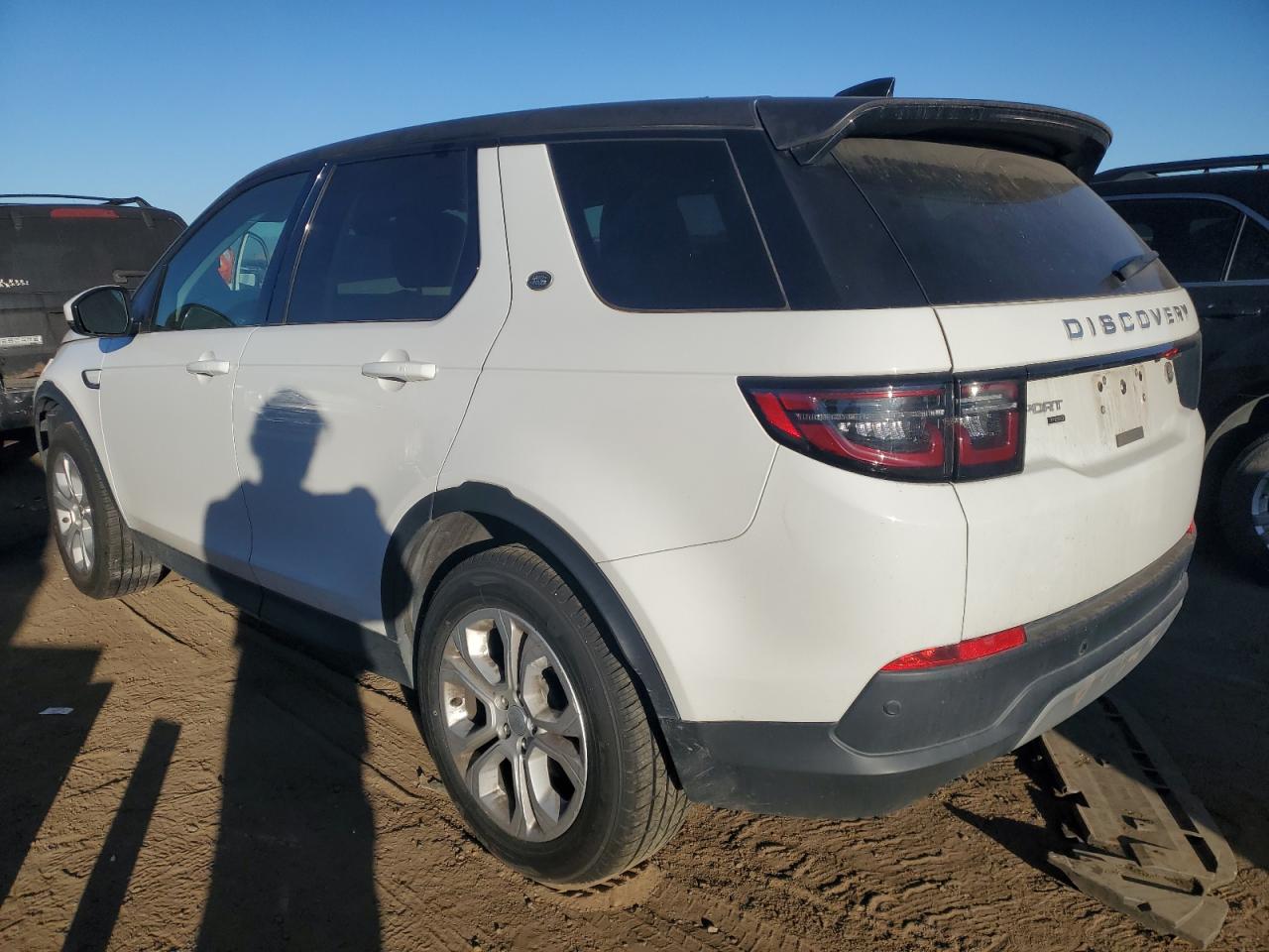 2020 Land Rover Discovery - Image 2