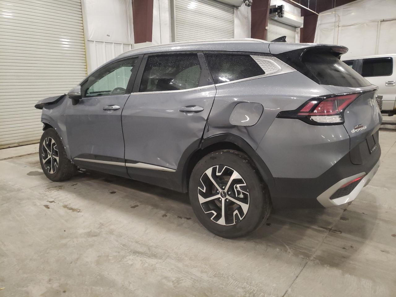2024 Kia Sportage - Image 2