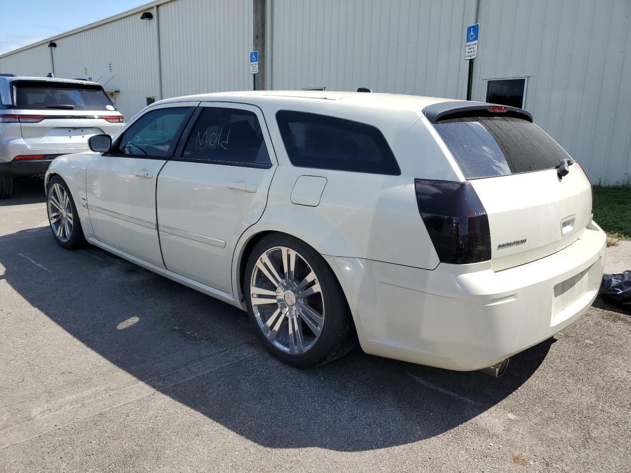 2005 Dodge Magnum R/T VIN: 2D8GV58215H113589 Lot: 75957644