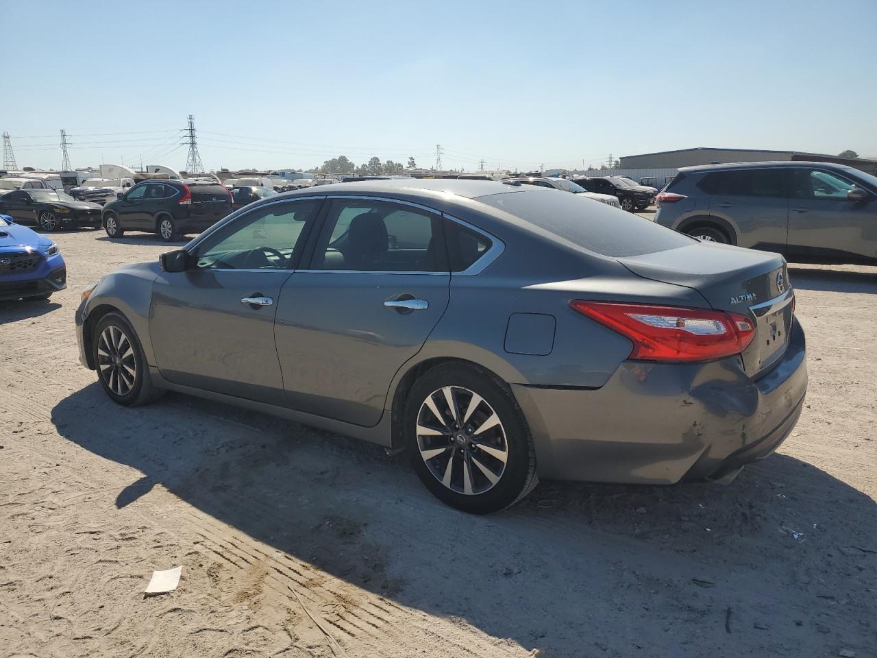 1N4AL3AP4HC210545 2017 NISSAN ALTIMA - Image 2