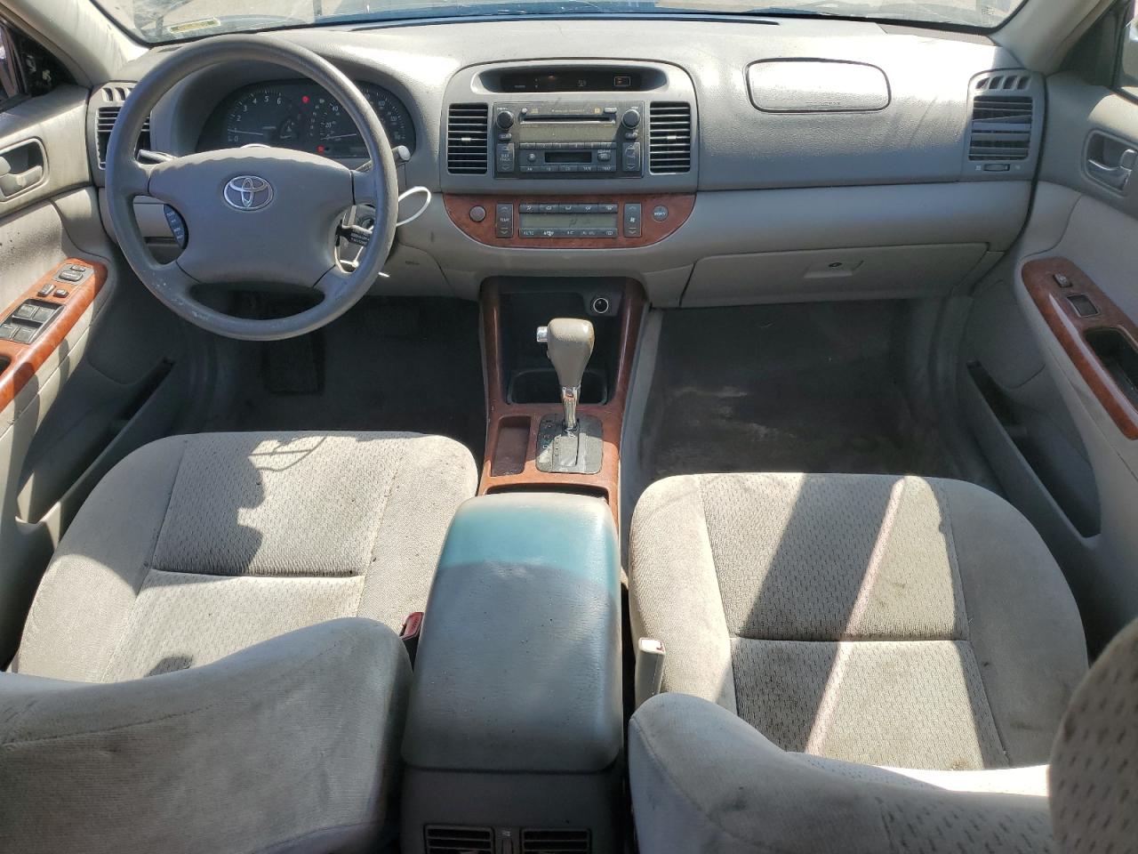 2004 Toyota Camry Le VIN: 4T1BE32K04U338597 Lot: 75487174