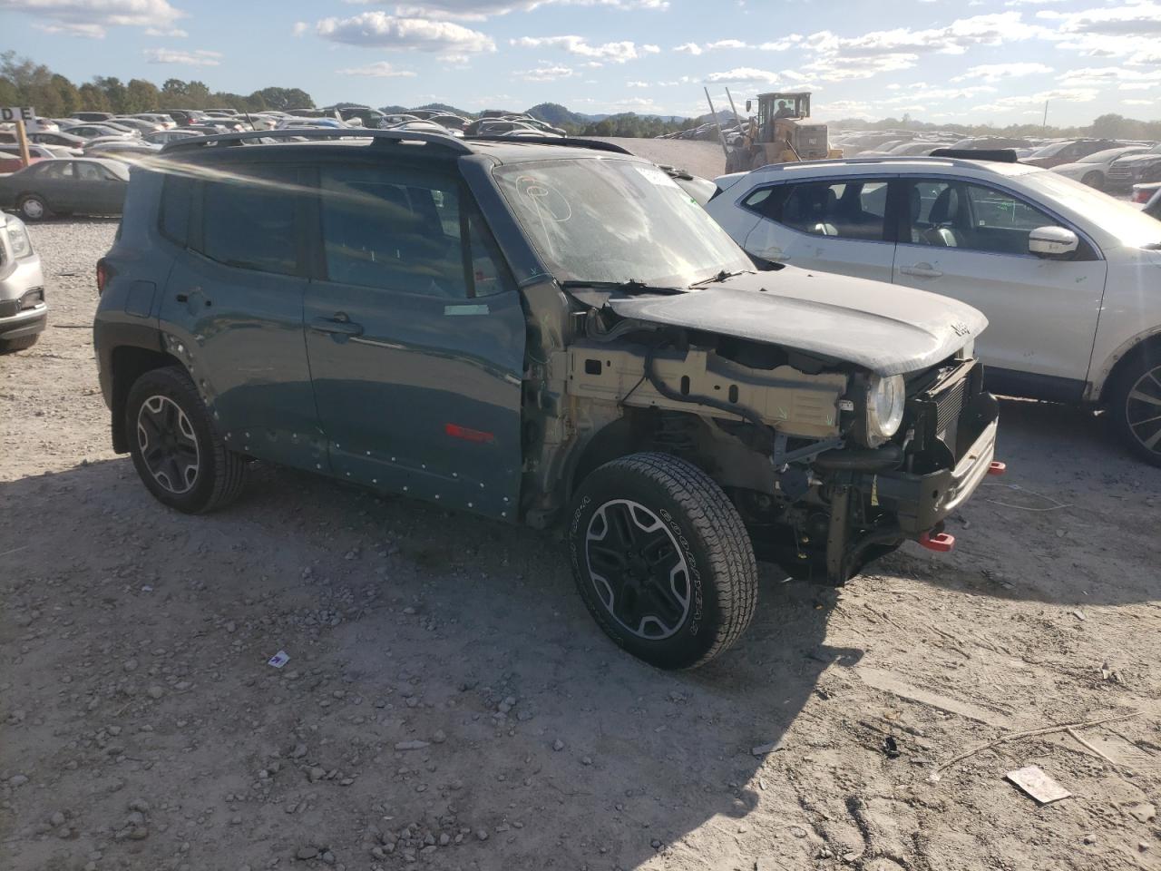 2015 Jeep Renegade - Image 4