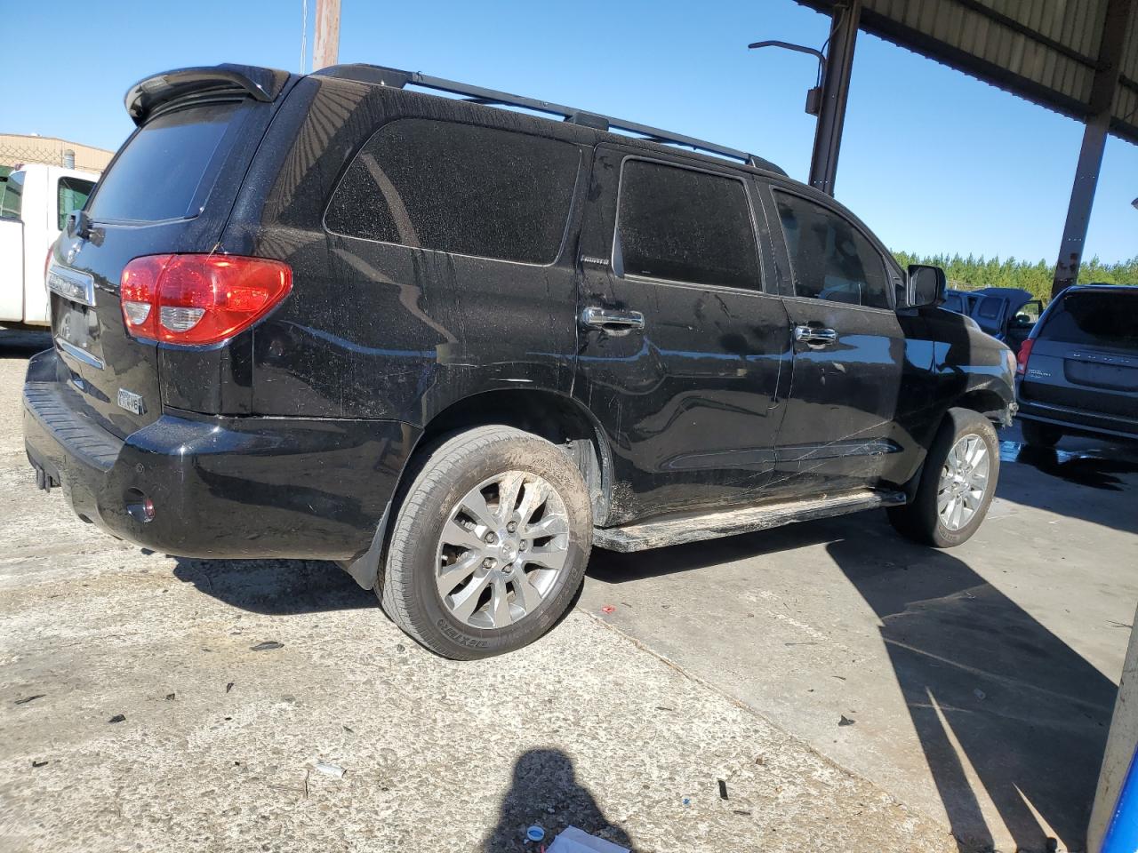 2014 Toyota Sequoia - Image 3