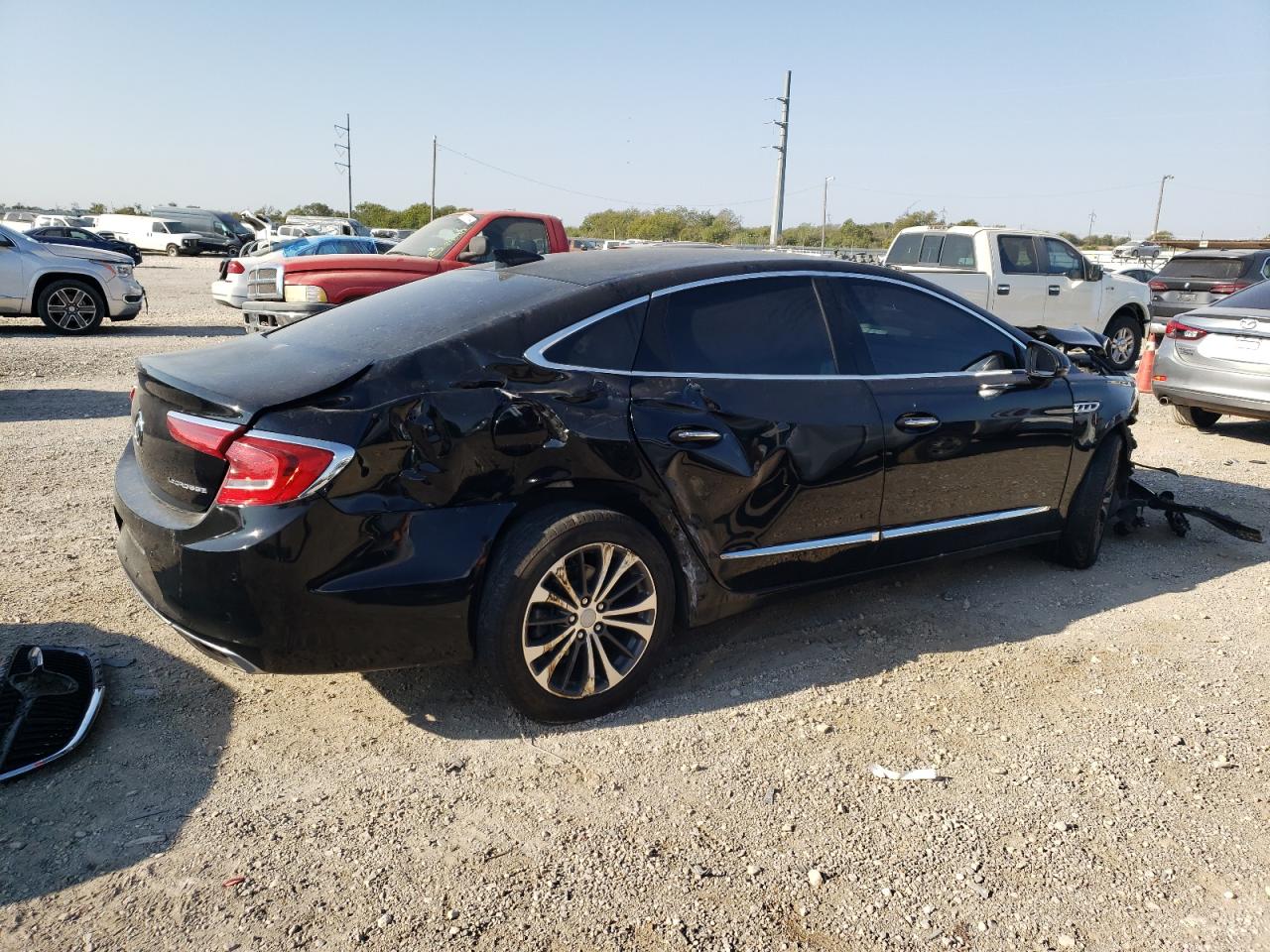 VIN 1G4ZN5SS8HU178405 2017 BUICK LACROSSE no.3