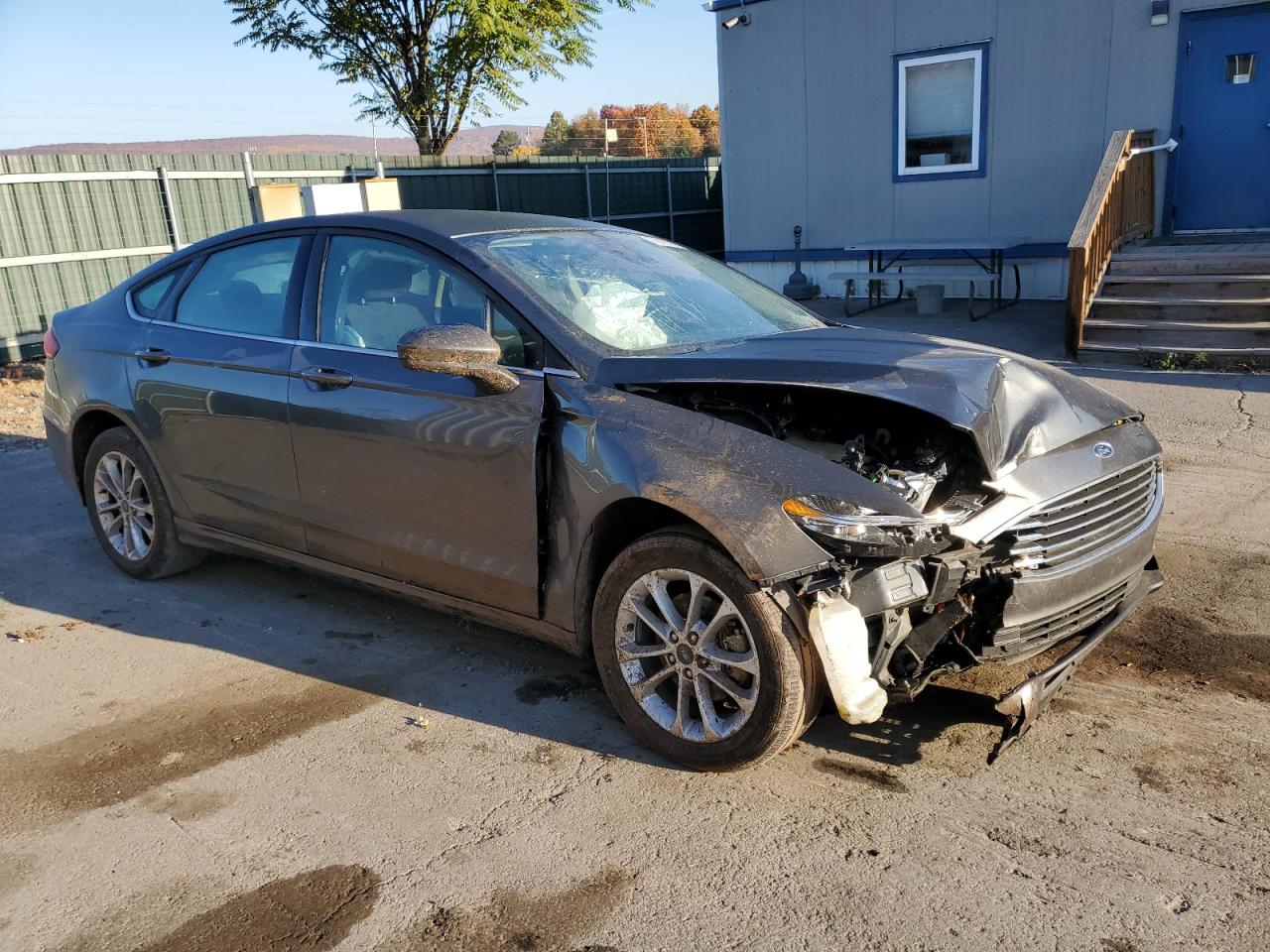 VIN 3FA6P0HD0KR245435 2019 FORD FUSION no.4