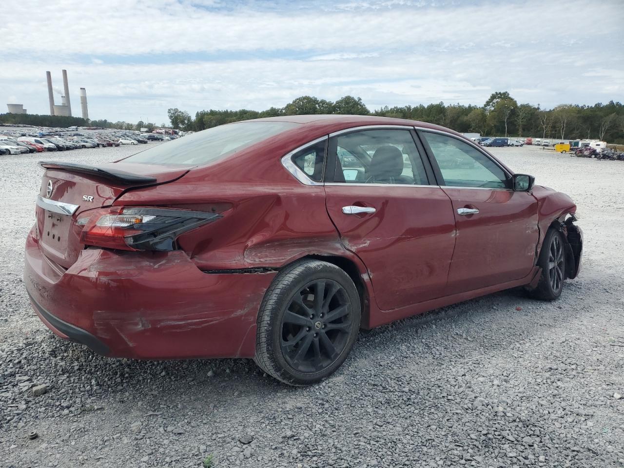 2017 Nissan Altima - Image 3