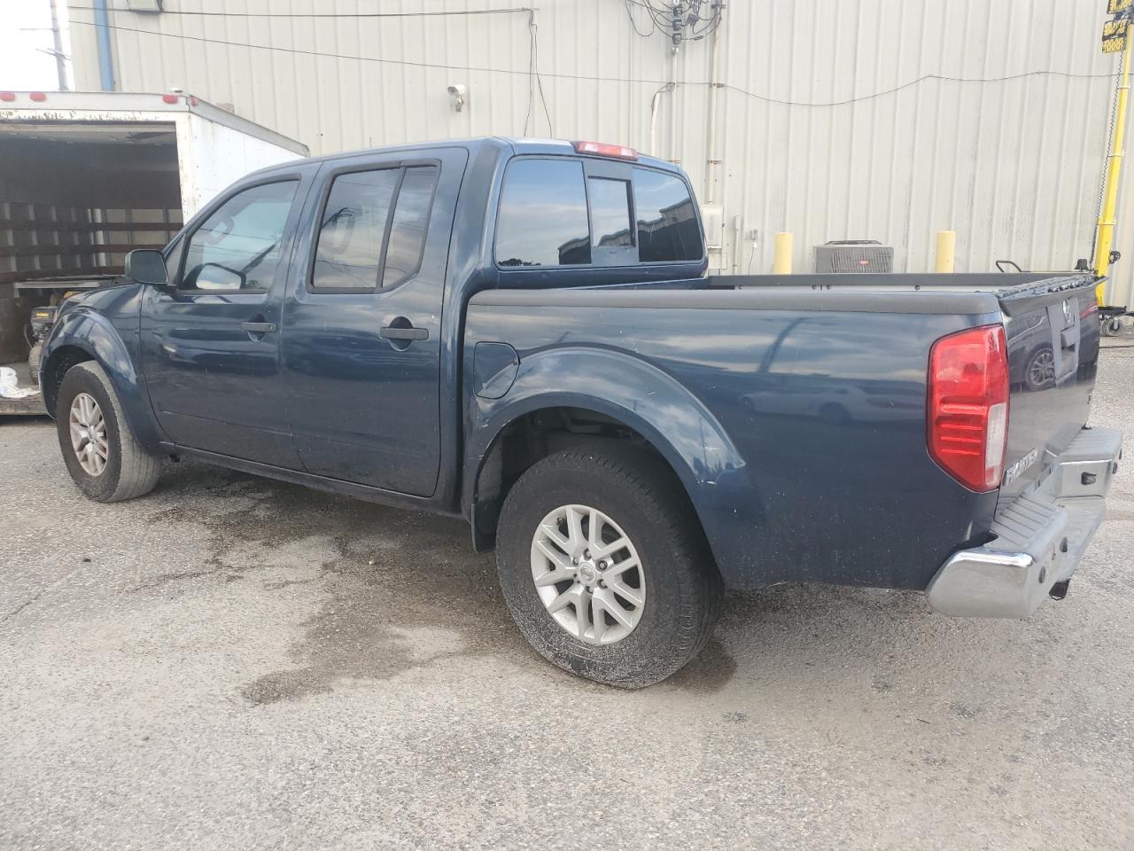 1N6AD0ER3GN763351 2016 NISSAN NAVARA - Image 2