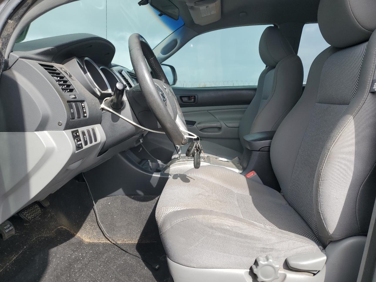 2014 Toyota Tacoma - Image 7