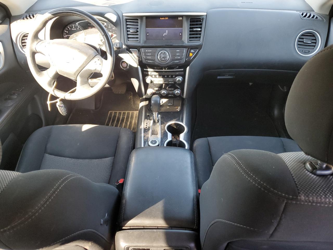 2019 Nissan Pathfinder - Image 8