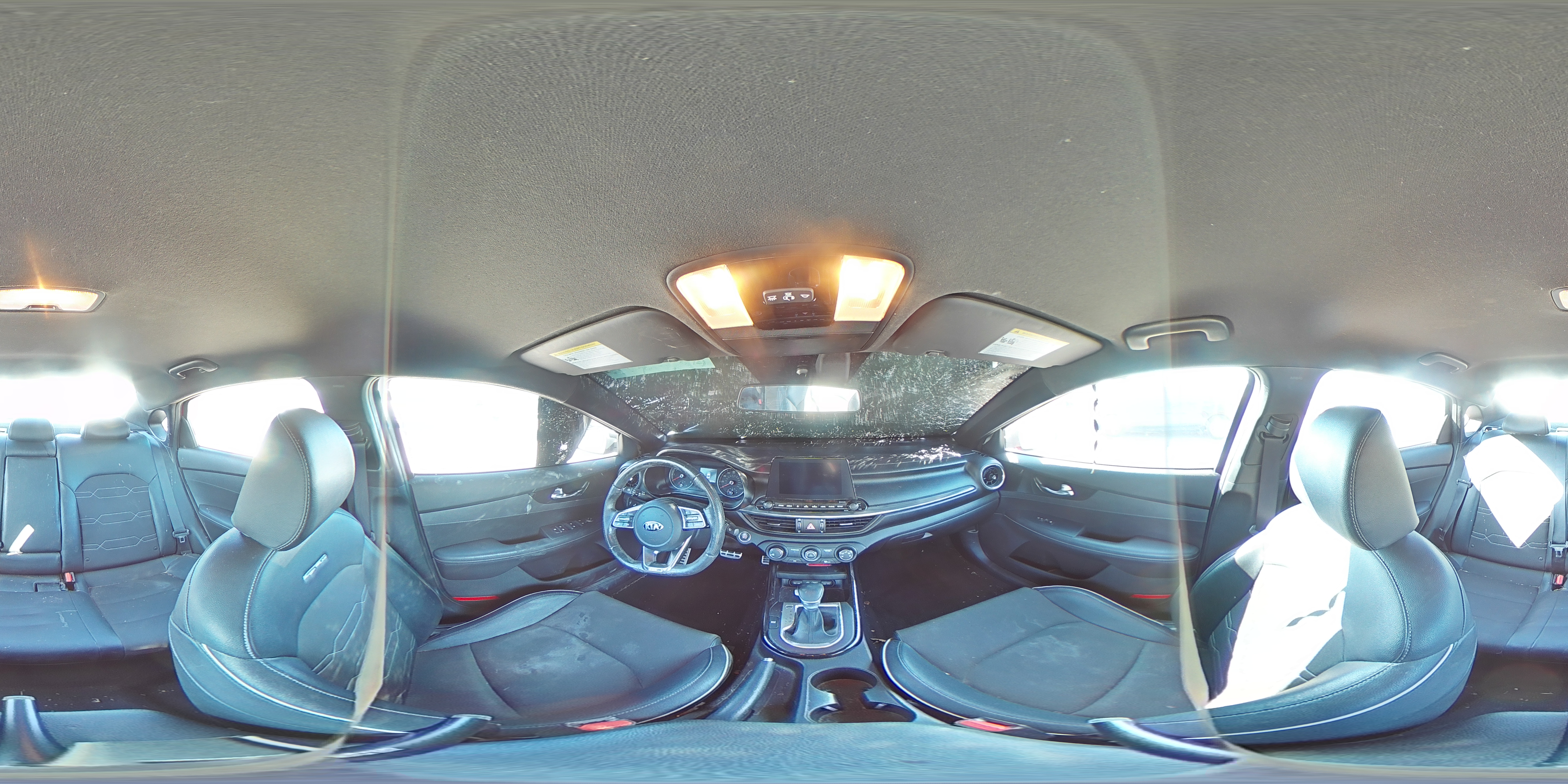 2021 Kia Forte - Image 13
