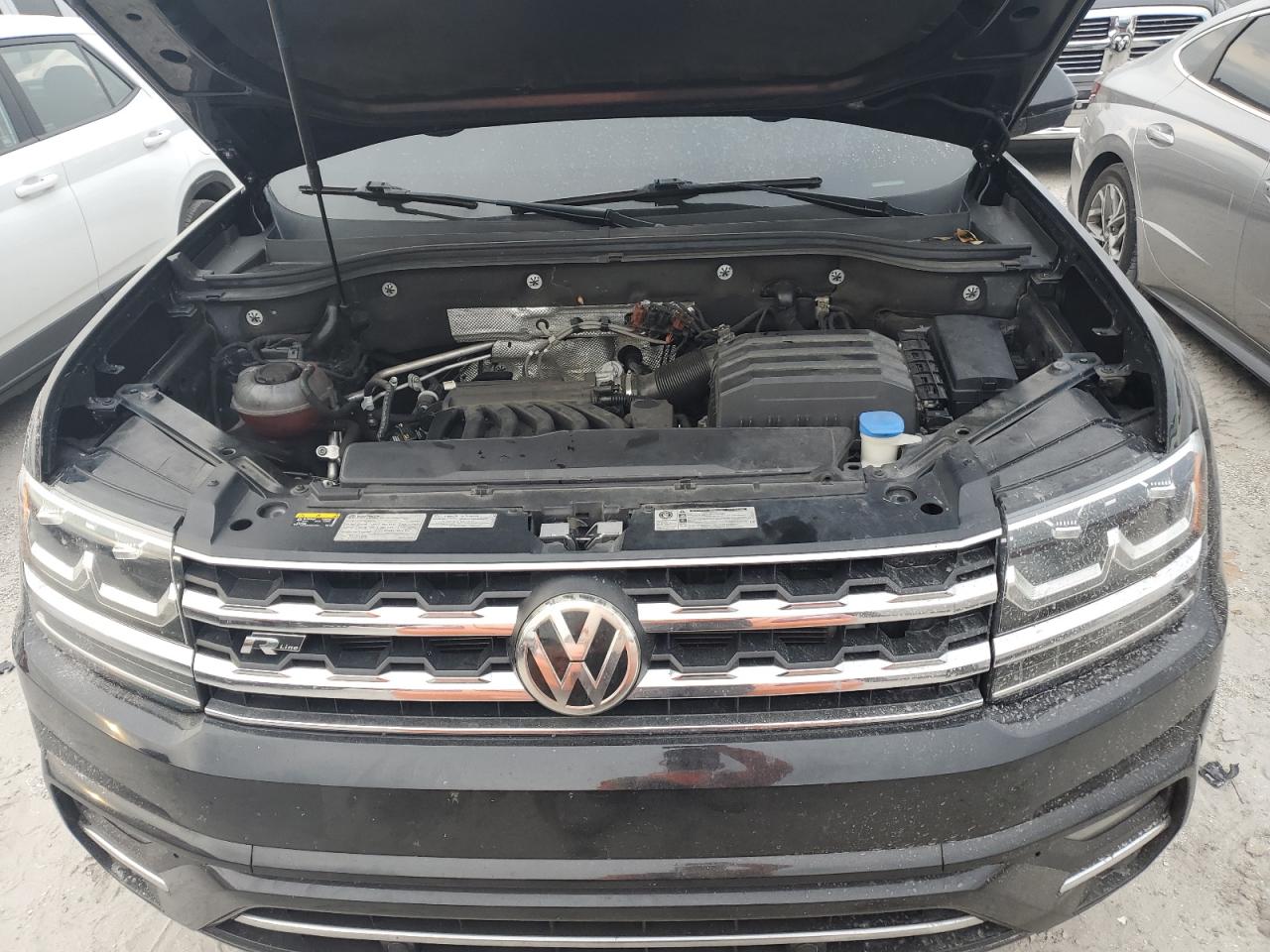 1V2SR2CAXKC592392 2019 Volkswagen Atlas Sel