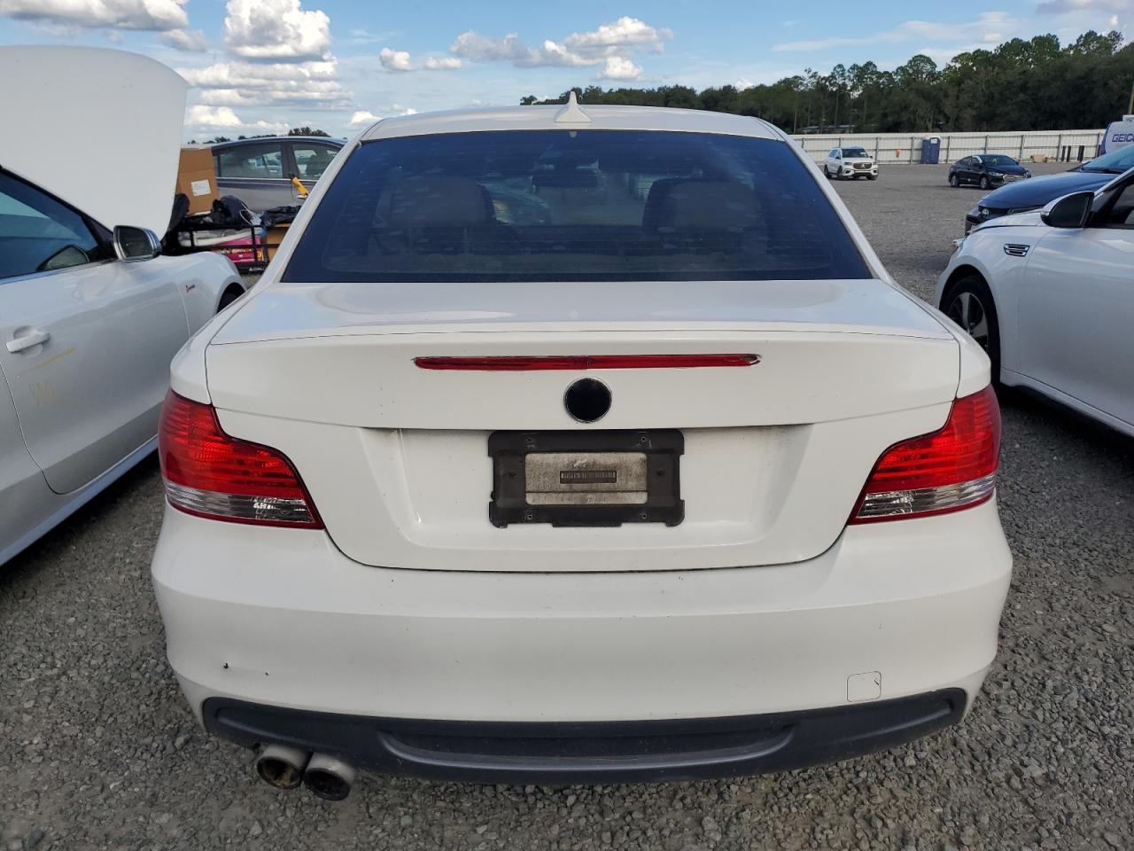 WBAUC73509VK94795 2009 BMW 135 I