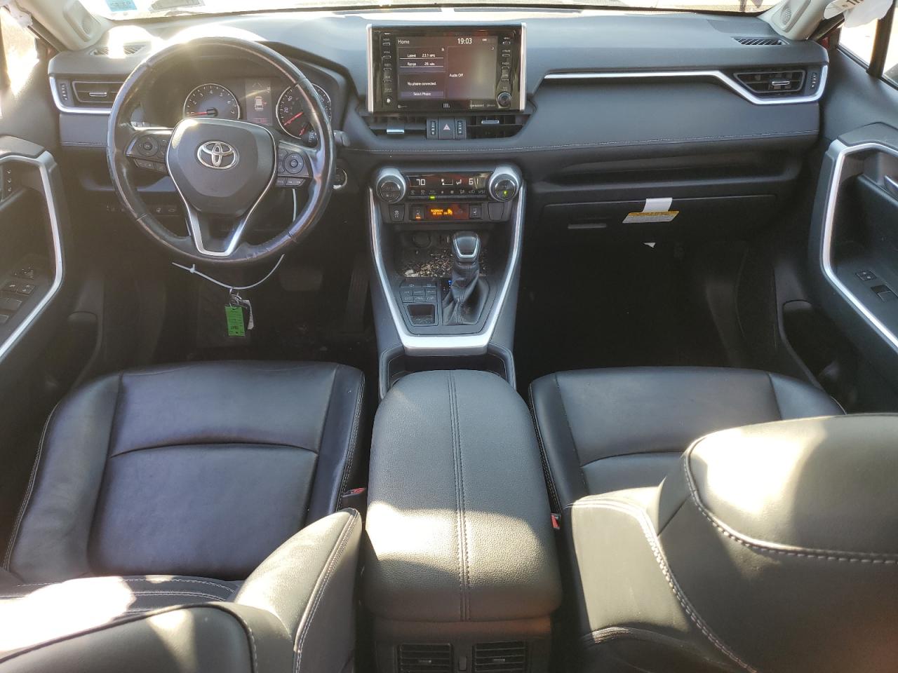 2019 Toyota RAV 4 - Image 8