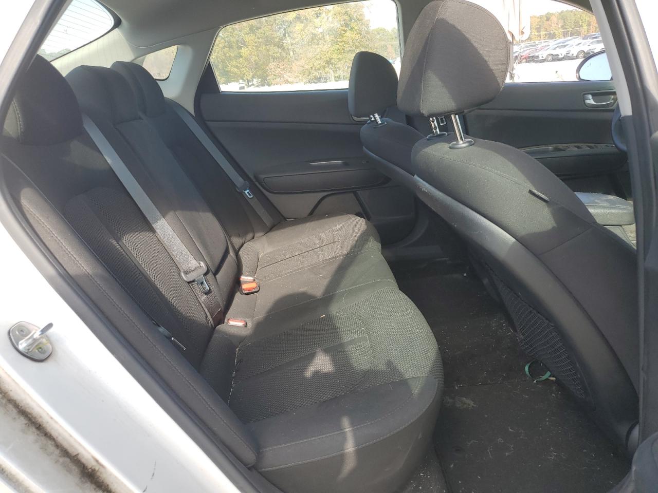 2019 Kia Optima - Image 10