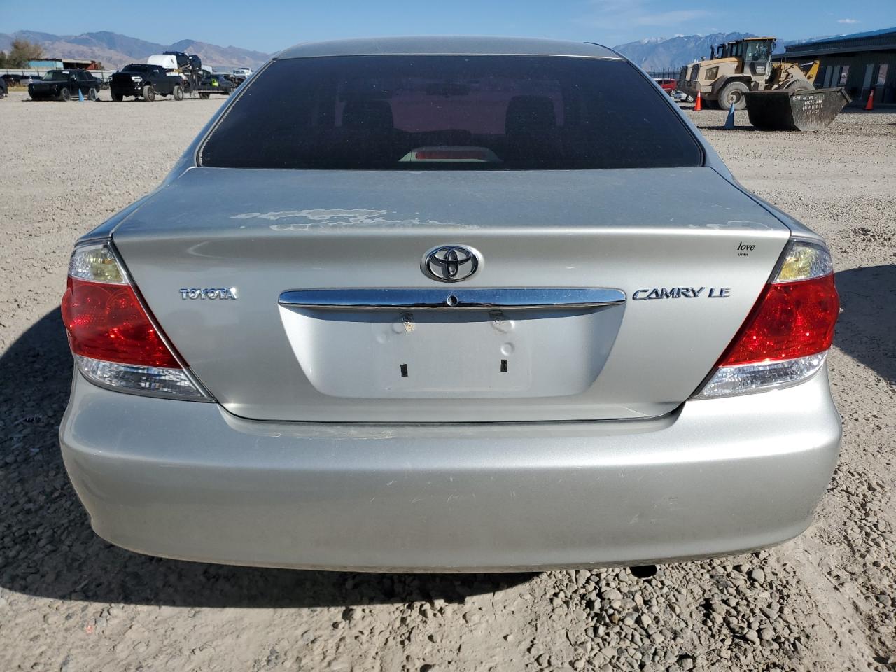 2005 Toyota Camry - Image 6