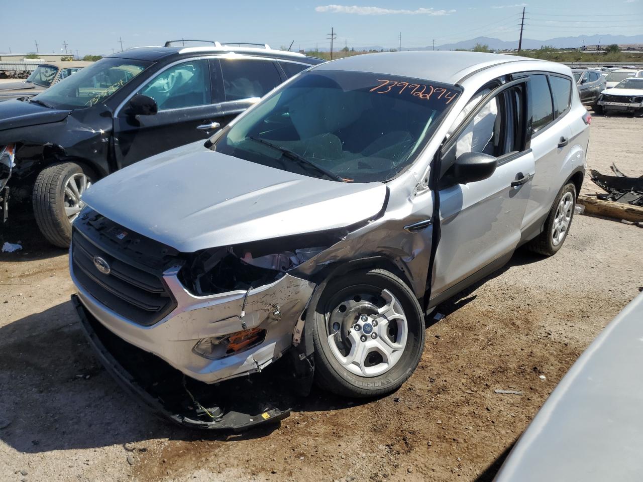 1FMCU0F72KUC05137 2019 Ford Escape S