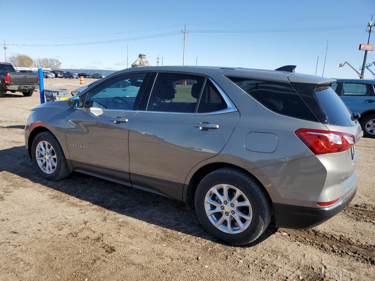 2019 Chevrolet Equinox - Image 2