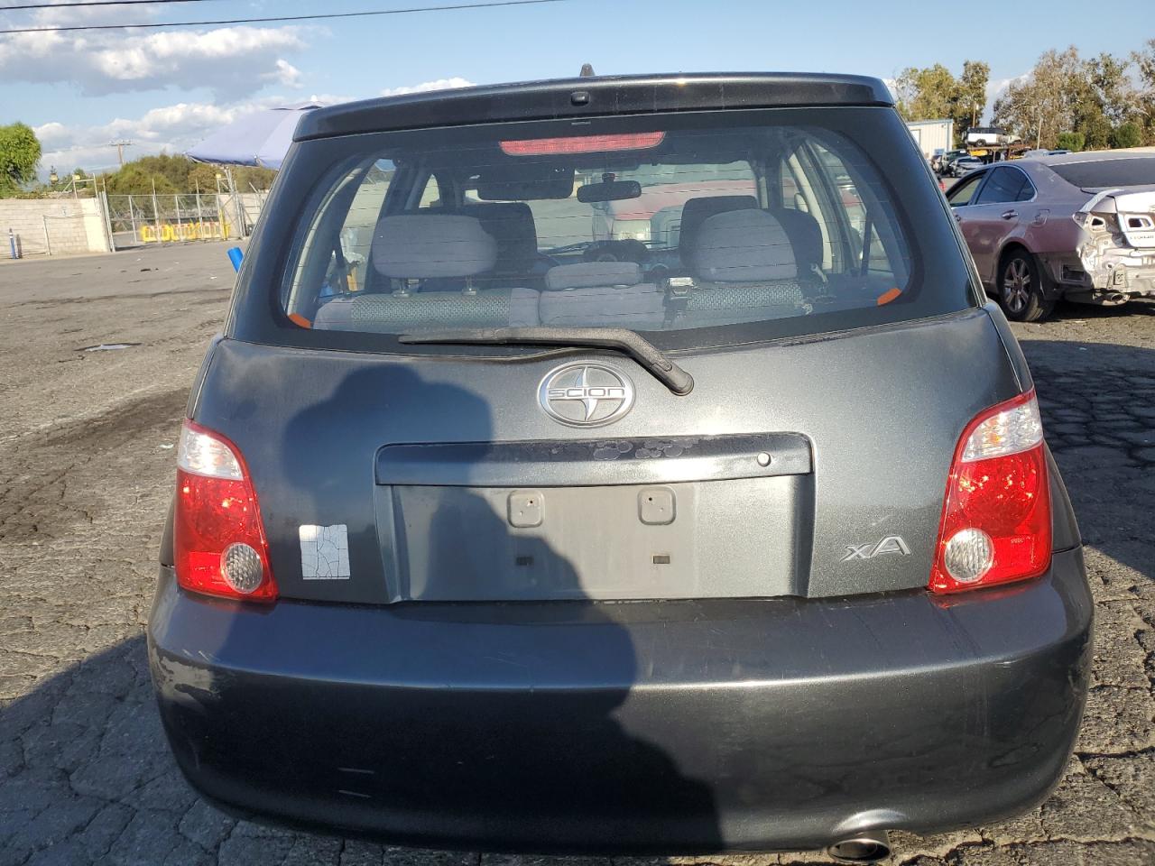 JTKKT624560139531 2006 Toyota Scion Xa