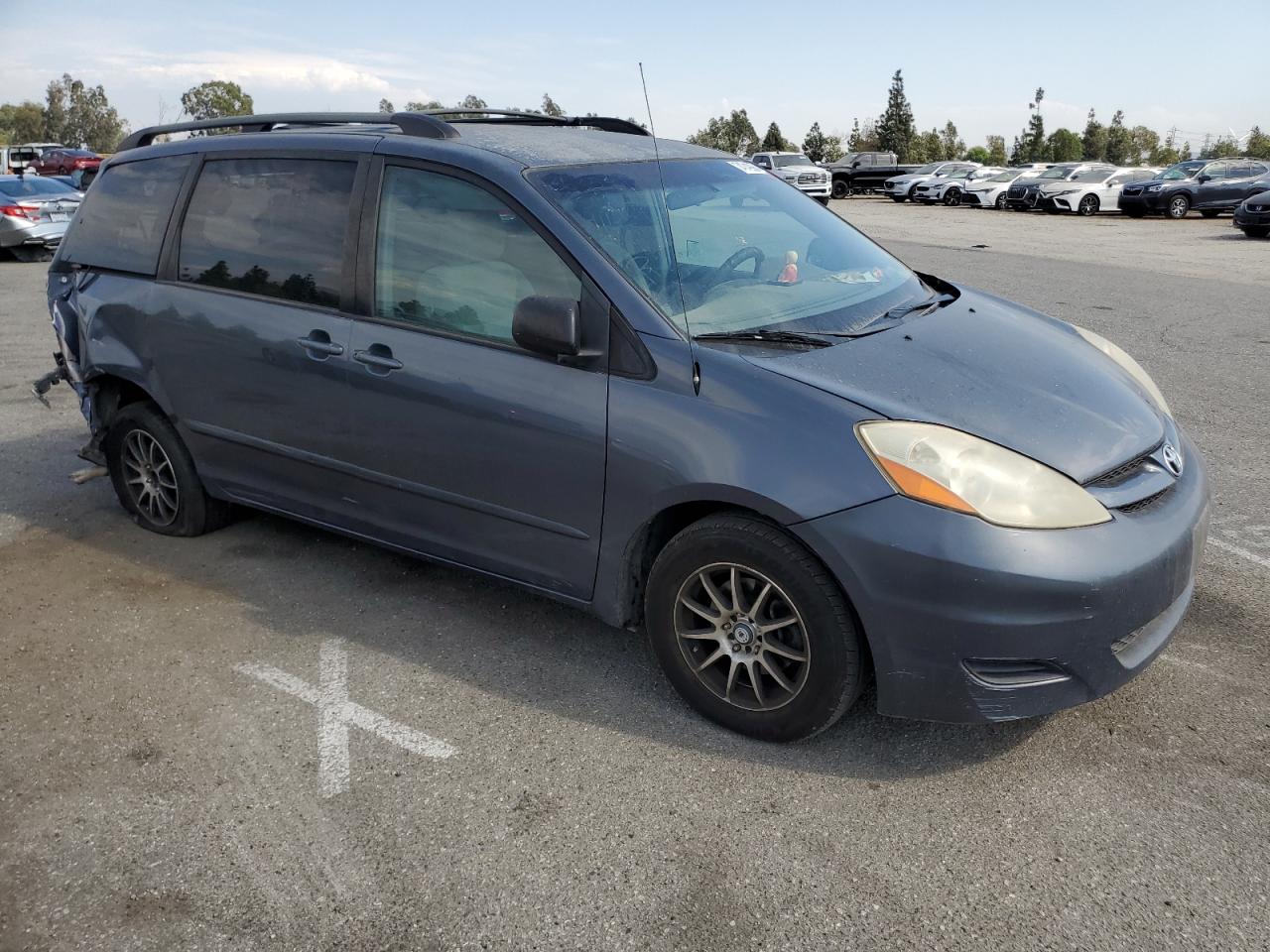 2007 Toyota Sienna Ce VIN: 5TDZK23CX7S018421 Lot: 74749994