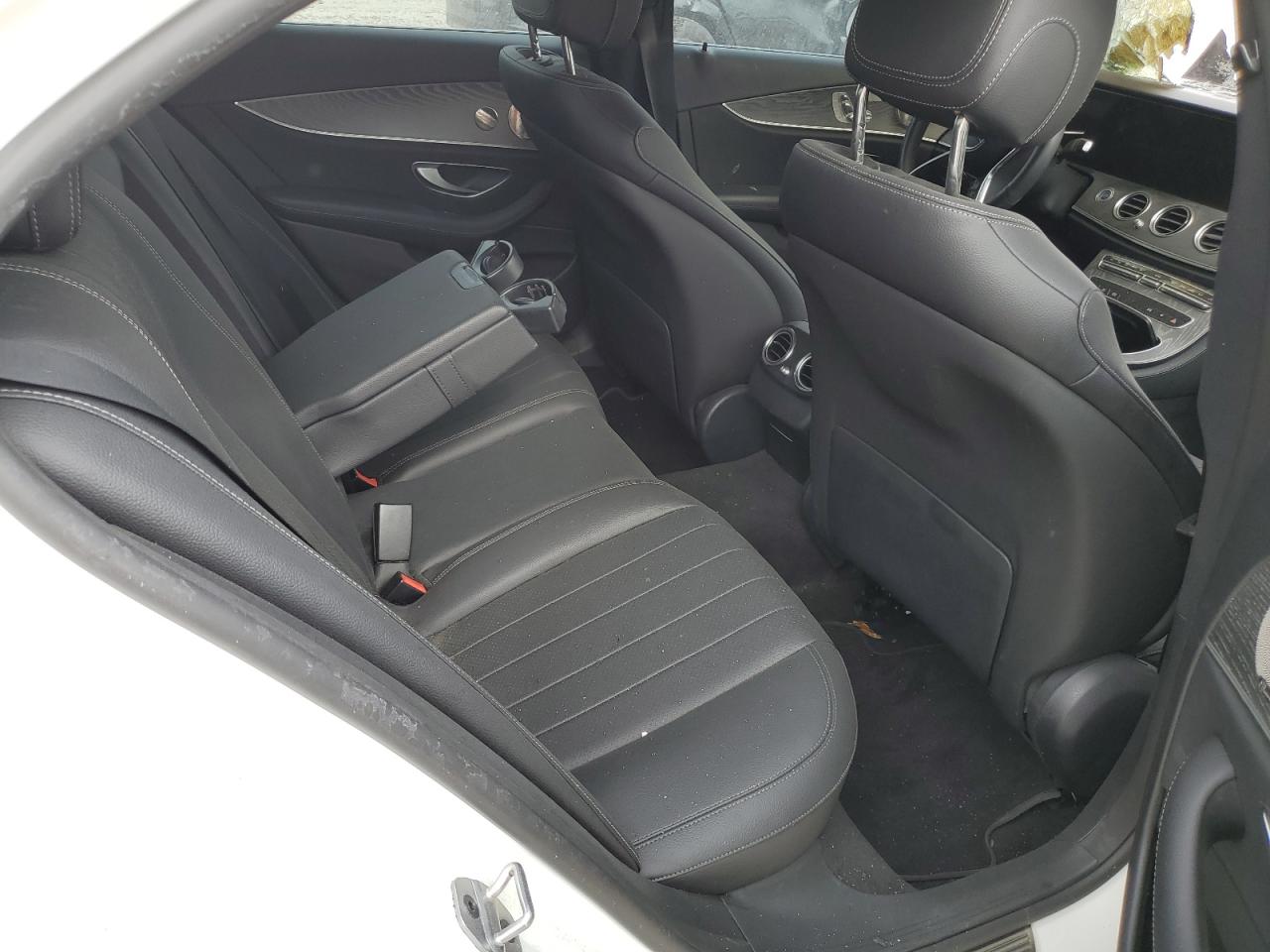 2022 Mercedes-Benz E-klasse - Image 10