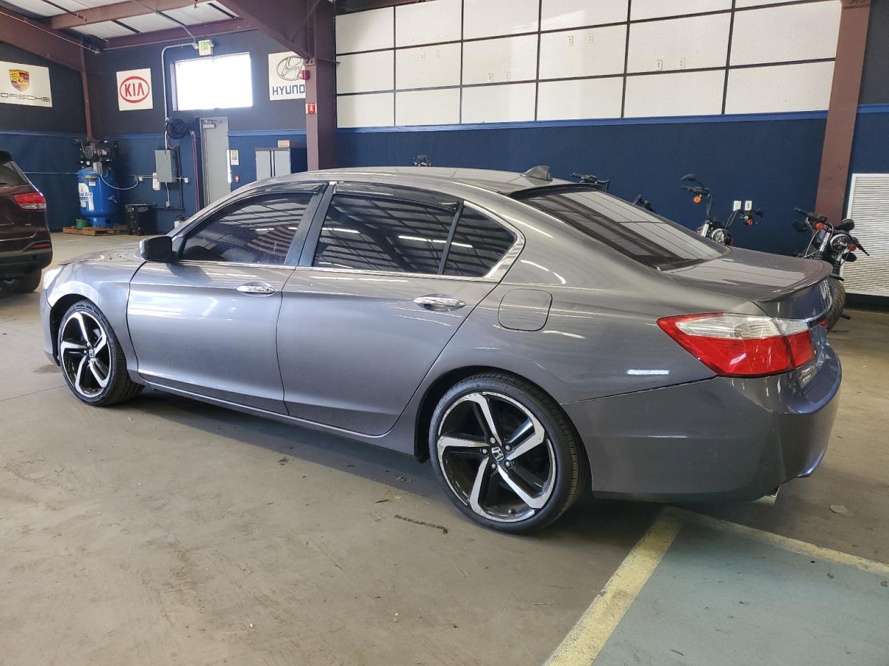 1HGCR2F52DA017000 2013 Honda Accord Sport