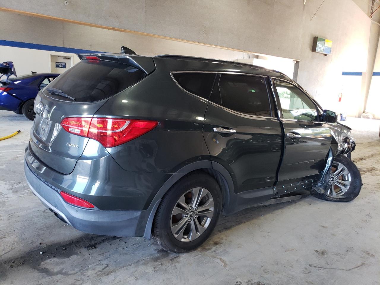 2014 Hyundai Santa Fe - Image 3