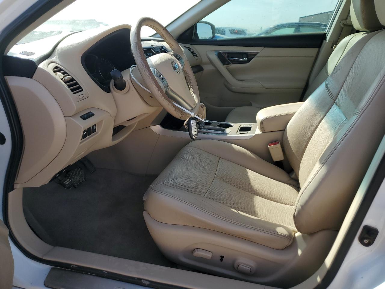 2014 Nissan Altima - Image 7