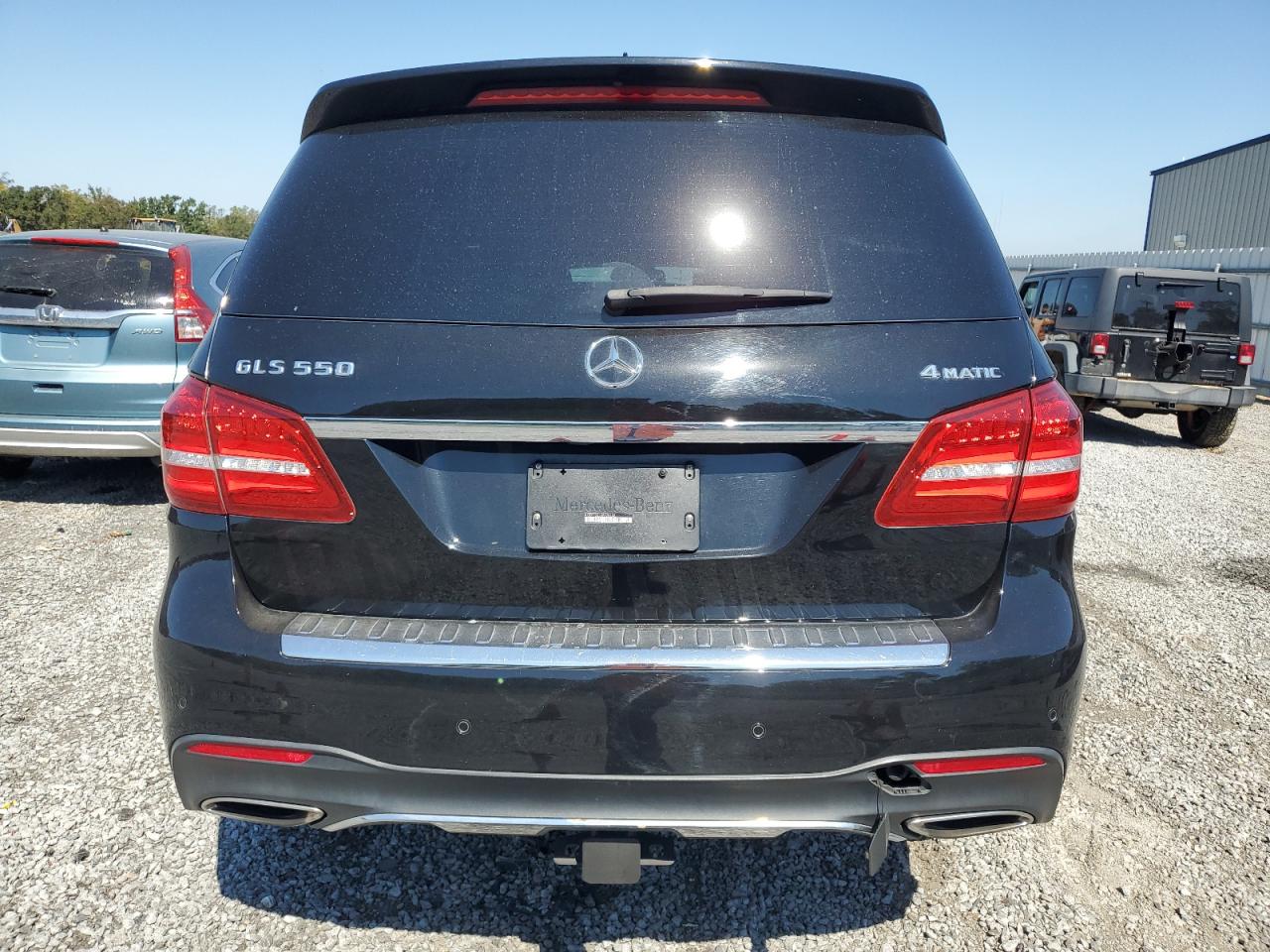 4JGDF7DE3HA778132 2017 Mercedes-Benz Gls 550 4Matic