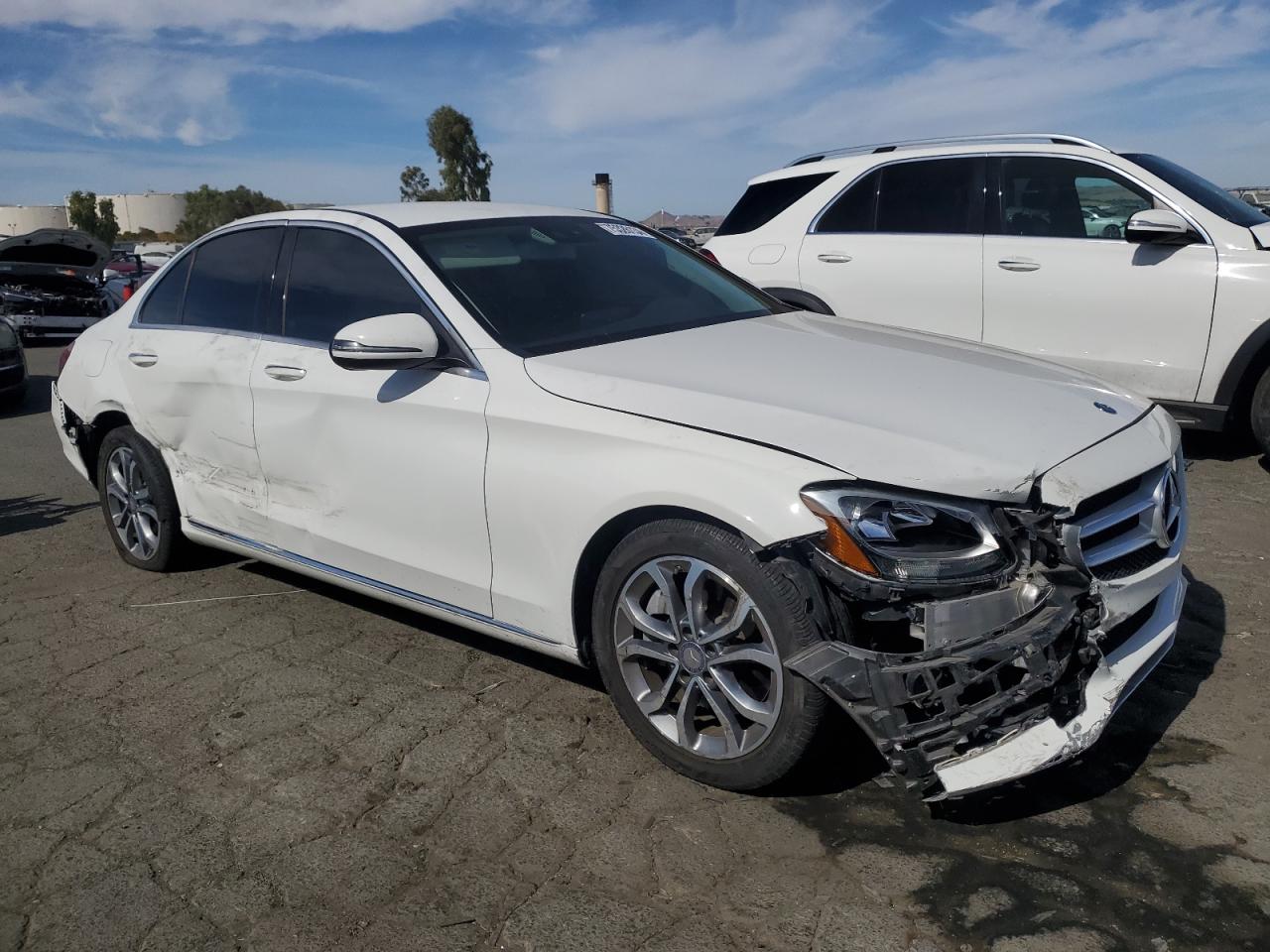 VIN 55SWF4JB3GU157385 2016 MERCEDES-BENZ C-CLASS no.4